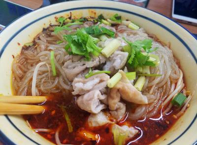 特色小吃學習要注意哪些問題，小吃培訓價格怎么樣