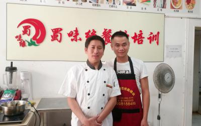 什么季節(jié)吃好火鍋?zhàn)詈?？吃火鍋有什么注意事?xiàng)？