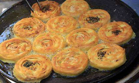 【成都鍋盔培訓】鍋盔加酸辣粉絕配，人間美味