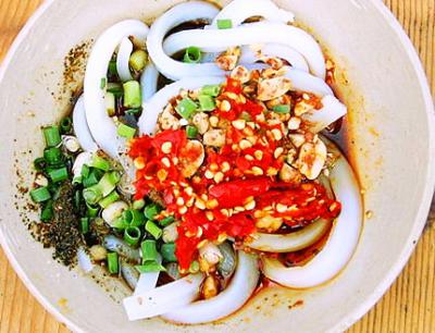 來一碗傷心涼粉，能讓您清爽一夏！