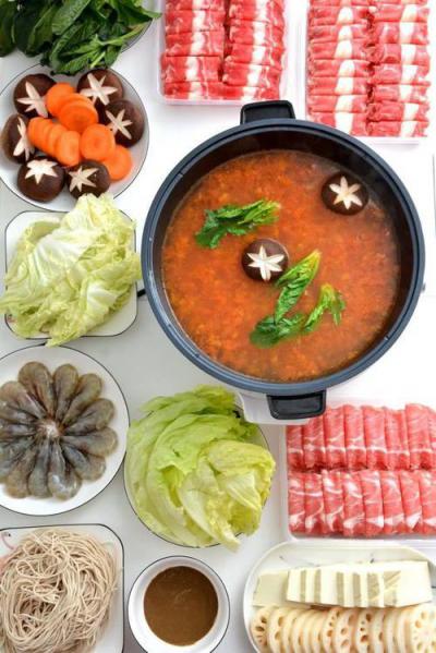 冬天吃火鍋開胃不上火，紅湯看著就暖和，我教你炒濃湯，不上火！