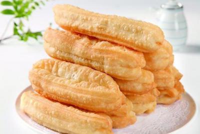 家常油條好吃有秘訣，配方，蓬松又酥脆，涼了也不硬