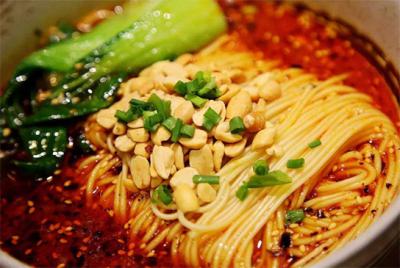 重慶小面培訓(xùn)哪里靠譜？蜀味緣學(xué)員學(xué)會(huì)為止