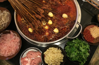 串串香做法配方，串串香培訓(xùn)哪個(gè)好，學(xué)做串串香技術(shù)