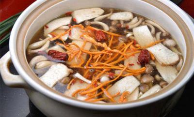 成都金牛菌湯火鍋技術(shù)培訓(xùn)學(xué)校哪里價格便宜？