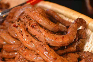 資陽麻辣現(xiàn)撈鹵菜技術(shù)培訓(xùn)哪家好？學(xué)員親自操作