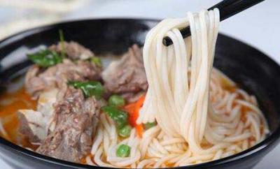 四川羊肉粉技術(shù)培訓(xùn)班哪里好？全程手把手的教