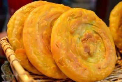 四川軍屯鍋盔技術(shù)培訓(xùn)學(xué)校哪里好？訓(xùn)練采納現(xiàn)場(chǎng)教育