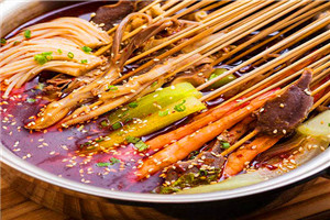 四川冷鍋串串技術(shù)做法哪里正宗？小本創(chuàng)業(yè)的首選