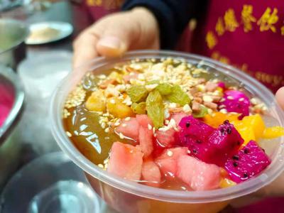 冰粉小吃技術(shù)培訓(xùn)學(xué)校哪里好？培訓(xùn)各種佐料的搭配