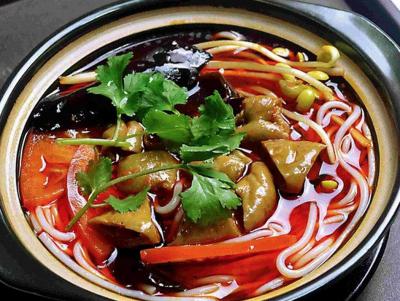 火鍋米線技術培訓班哪里專業(yè)？全程一對一親手教學