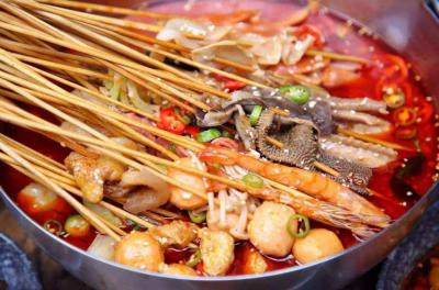 冷鍋串串技術(shù)培訓(xùn)班多少錢？探秘成都砂鍋串串內(nèi)幕！
