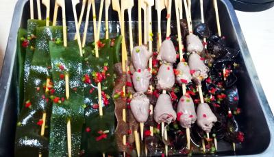 冷熱串串培訓(xùn)在哪里學(xué)多少錢？開心貓串串技術(shù)培訓(xùn)