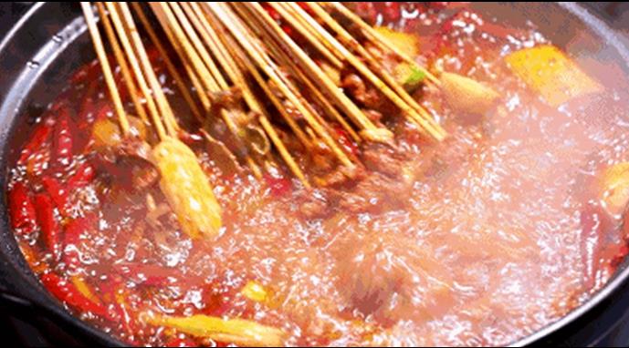 串串香培訓(xùn)一般學(xué)費(fèi)多少？成都冷鍋串串培訓(xùn)哪里好？