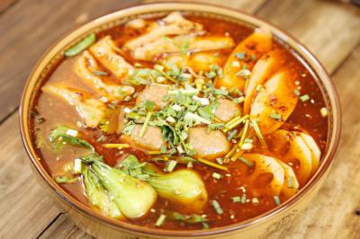 如何選擇一家好的冒菜培訓(xùn)中心？飄味緣冒菜技術(shù)培訓(xùn)中心