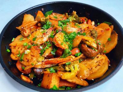 麻辣香鍋技術(shù)培訓(xùn)學(xué)校哪家好？成都飄緣麻辣鍋培訓(xùn)