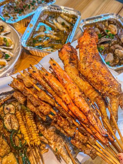 油炸燒烤技術(shù)培訓(xùn)多少錢？飄味緣培訓(xùn)學(xué)校為您揭秘透明收費！