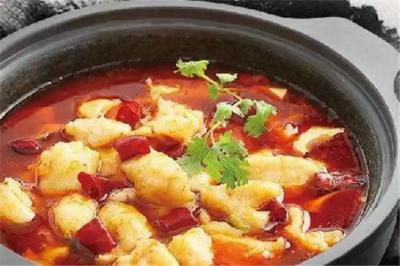 石鍋啵啵魚培訓(xùn)班有哪些學(xué)校好點(diǎn)？飄味緣小吃培訓(xùn)班深度解析