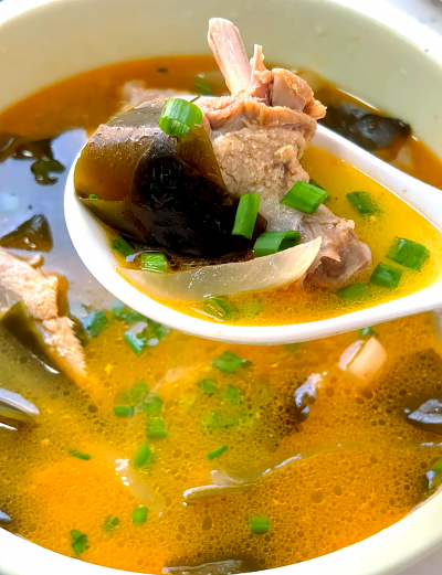 老鴨湯鍋技術(shù)培訓(xùn)哪家好？飄味緣餐飲小吃培訓(xùn)學(xué)校深度解析